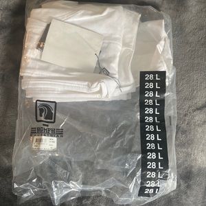 28L ROMFH Champion 2 Button Euroseat knee patch breech- white NWT